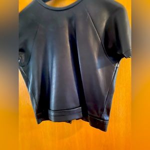 Blk leather waist length leather shirt